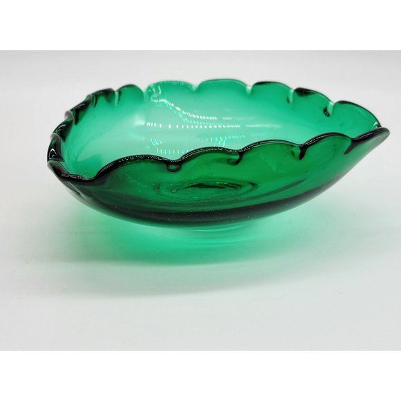 MCM Green Blown Glass Dish Tri-Corner Scalloped Rim Candy Dish - Picture 8 of 12